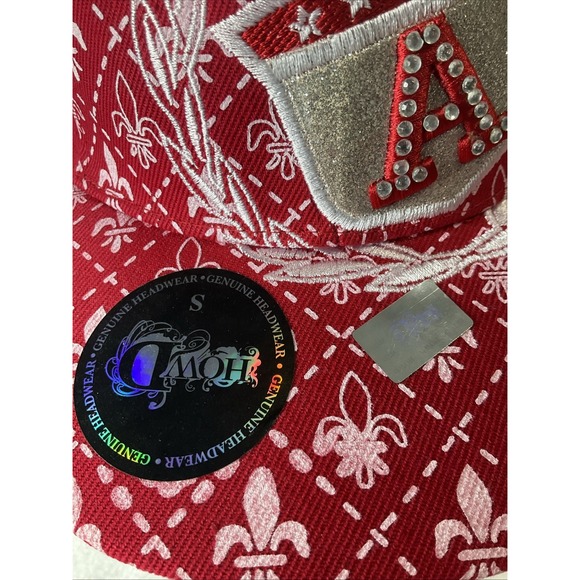 HowD Genuine Red Headwear Small Fitted Baseball Hat  Embroiled A Logo Cap NWT - Picture 3 of 10